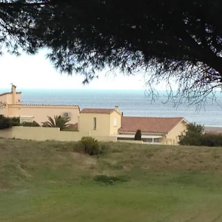 Apt Climatise T3 Saint Pierre La Mer, Terrasse, Jardin Et Parking Prive *